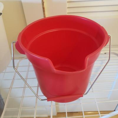 Rowenta Portable Steamer, Wire Drying Rack & B&D Iron (D-KD)