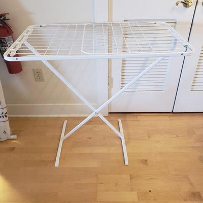 Rowenta Portable Steamer, Wire Drying Rack & B&D Iron (D-KD)