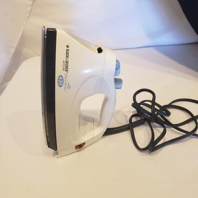 Rowenta Portable Steamer, Wire Drying Rack & B&D Iron (D-KD)