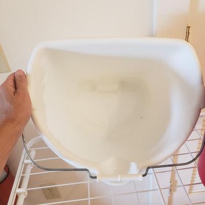 Rowenta Portable Steamer, Wire Drying Rack & B&D Iron (D-KD)