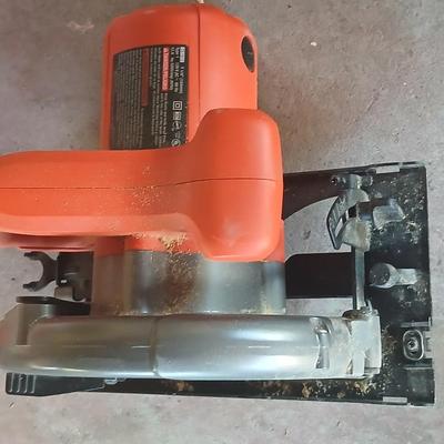 Black & Decker 12-Amp 7-1/4" Circular Saw with Box