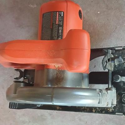 Black & Decker 12-Amp 7-1/4" Circular Saw with Box