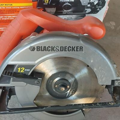 Black & Decker 12-Amp 7-1/4" Circular Saw with Box