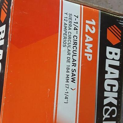 Black & Decker 12-Amp 7-1/4" Circular Saw with Box