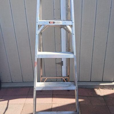 Werner 5-Foot Aluminum Step Ladder – 225 lb Capacity Model 365