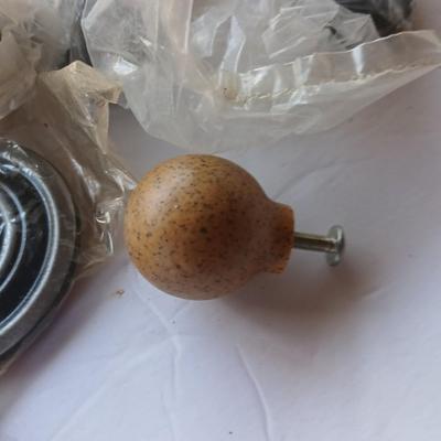 Lot of Vintage & Mixed Cabinet Hardware – Knobs, Pulls, some vintage glass! 54 of the brass ones