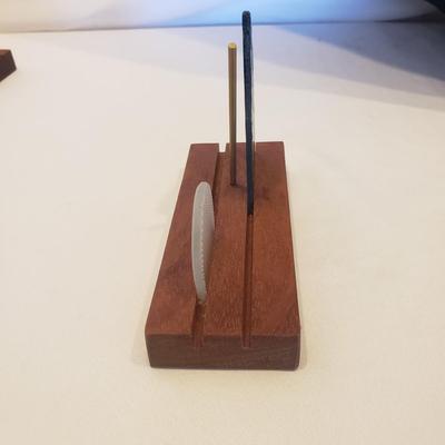 Stained Glass Abstract Manger Scene (D-KD)