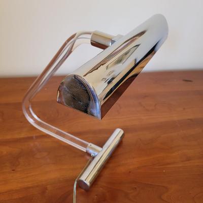 Metal and Acrylic Desk Lamp (BR1-EL)