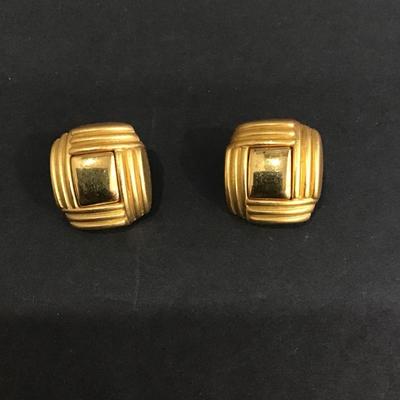 Vintage Gold tone, Monet earrings