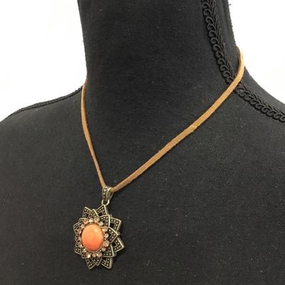 Cute boHo style necklace, bronze toned