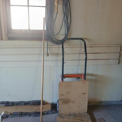 Garage Utility Lot – Hand Truck, Shop Broom & Trouble Light
