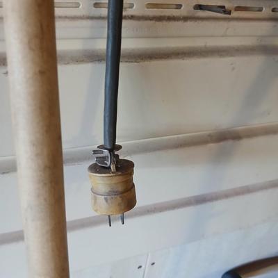Garage Utility Lot – Hand Truck, Shop Broom & Trouble Light