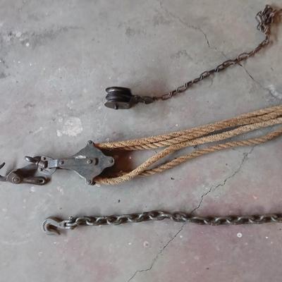 Vintage Block & Tackle Pulley System – Rope and Chain with Double Hooks