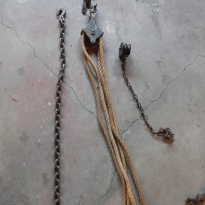 Vintage Block & Tackle Pulley System – Rope and Chain with Double Hooks