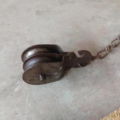 Vintage Block & Tackle Pulley System – Rope and Chain with Double Hooks