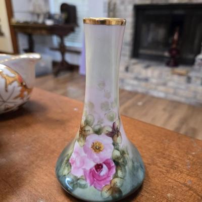Sale Photo Thumbnail #197: 24k Gold Rimmed Pink flower vase 1880