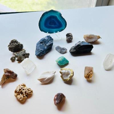 BLACK OBSIDIAN , CRYSTALS, AGATE, FOSSILS