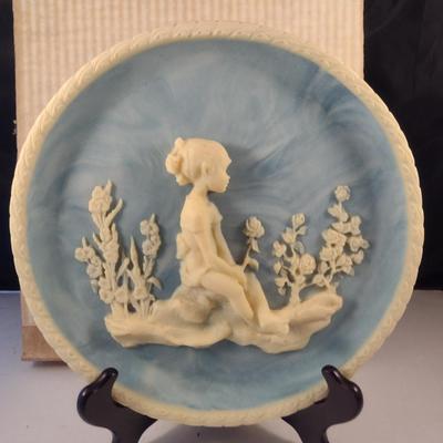 Avondale Limited Edition 'The Melissa Plate'- Signed by Artist