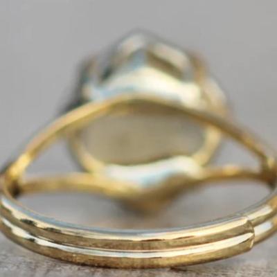 Vitrail Medium Mystic Square Ring