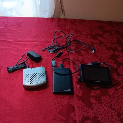 PLANTRONICS MICROPHONE, GARMIN GPS, SEAGATE BACKUP AND PORTABLE DRIVE & HOMERUN CONNECT