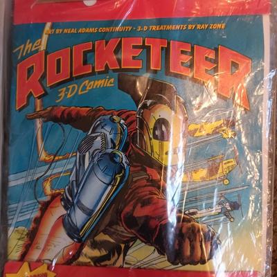 *MYSTERY* STORAGE TOTE FULL OF COLLECTIBLE PAPERS (COMICS, PLAYBOYS, ARTWORK, BASEBALL CARDS AND SO MUCH MORE