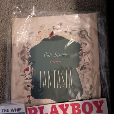 *MYSTERY* STORAGE TOTE FULL OF COLLECTIBLE PAPERS (COMICS, PLAYBOYS, ARTWORK, BASEBALL CARDS AND SO MUCH MORE