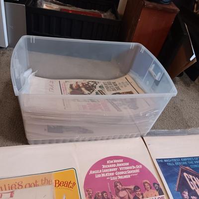 *MYSTERY* STORAGE TOTE HALF FULL OF MOVIE THEATRE WINDOW CARDS
