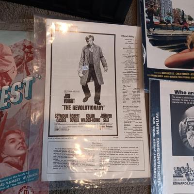 *MYSTERY* PRESS BOOKS AND MERCHANDISING MATERIAL FOR BOX OFFICE MOVIES