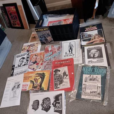 *MYSTERY* PRESS BOOKS AND MERCHANDISING MATERIAL FOR BOX OFFICE MOVIES