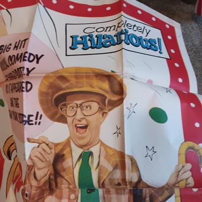 *MYSTERY* STORAGE TOTE FULL OF COLLECTIBLE ITEMS (MARILYN MONROE '55 CALENDAR, DISNEY, ET PATCHES, BASEBALL CARDS, MOVIE POSTERS AND...