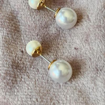 Cultured Pearl earrings