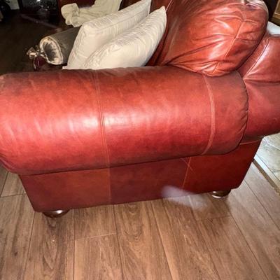 FAIRFIELD LEATHER SOFA