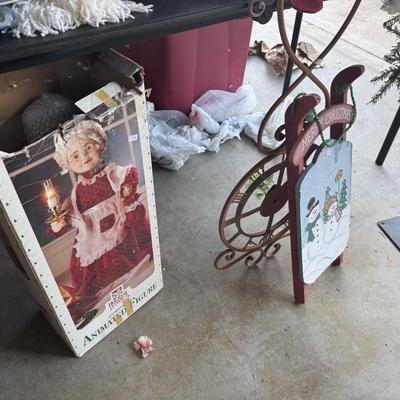 CHRISTMAS TABLE WITH ORNAMENTS - BLACK TABLE NOT INCLUDED