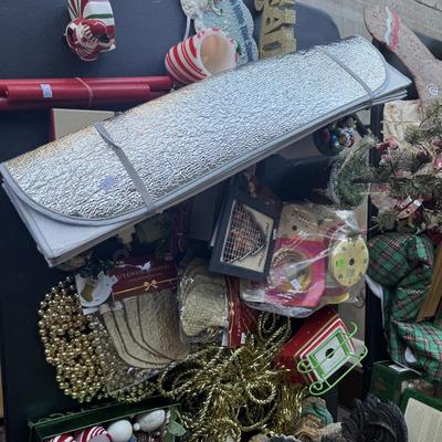 MISC GARAGE TABLE LOT EAST - TABLE NOT INCLUDED