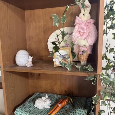 WOOD SHELVE AND GREENERY