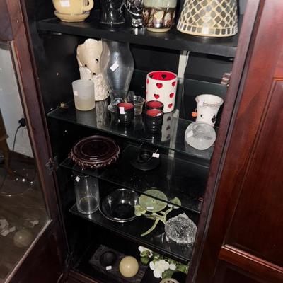ENTERTAINMENT CENTER, TV, AND CONTENTS