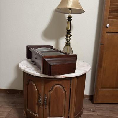 PROVINCIAL MARBLE DRUM TABLE WITH CLOCK AND LAMP