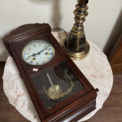 PROVINCIAL MARBLE DRUM TABLE WITH CLOCK AND LAMP