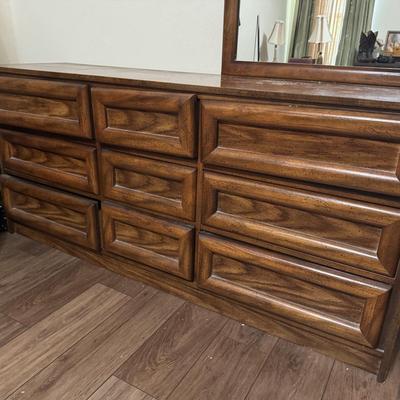 DRESSER WITH MIRROR