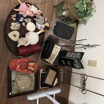 MASTER BEDROOM FLOOR LOT