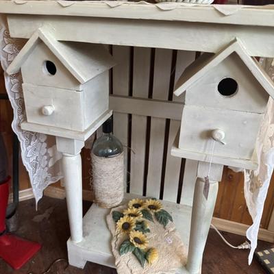 BIRDHOUSE TABLE WITH CONTENTS