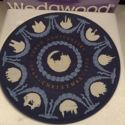 Vintage Wedgwood Decade Christmas Plate- English Points of Interest