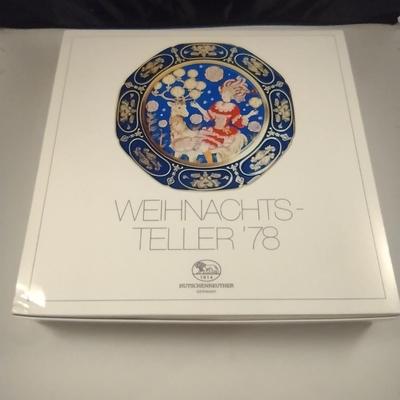 Vintage 1978 Hutschenreuther Weihnachtsteller Plate with Original Box