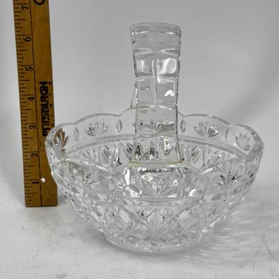 Vintage Beautiful Bride's Basket Clear Lead Crystal