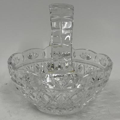 Vintage Beautiful Bride's Basket Clear Lead Crystal
