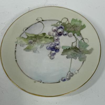 Vintage 8.25" Dia. Decorative Plate Grape Bunch Limoges France