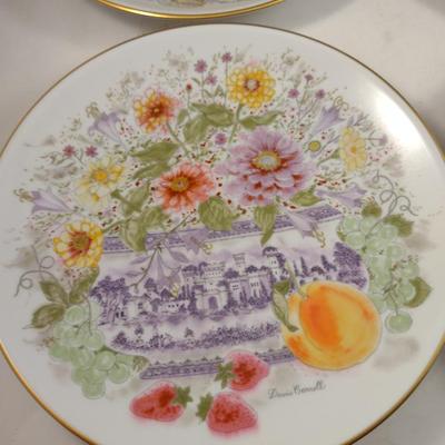 Davis Carroll's 'Floral Heirlooms' Limited Edition Collector's Plates- Set of Four