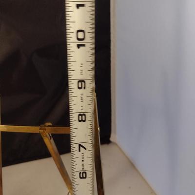 Metal Easel Style Table Top Plate Stands- Set of Four