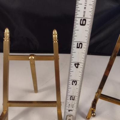 Metal Easel Style Table Top Plate Stands- Set of Four