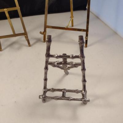 Metal Easel Style Table Top Plate Stands- Set of Four